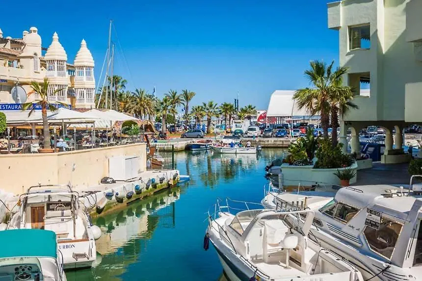 TREBOL Apartamentos Benalmádena Arroyo De La Miel